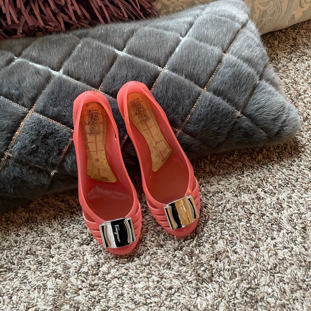 Salvatore ferragamo pink jelly shoes, flats